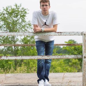 Meet your Posher, Aaron